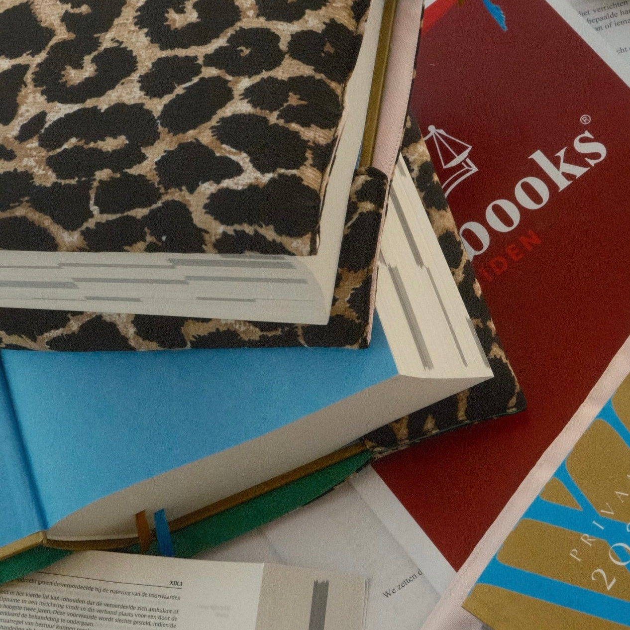 Lawbooks x Annafie Wettenbundelhoezen